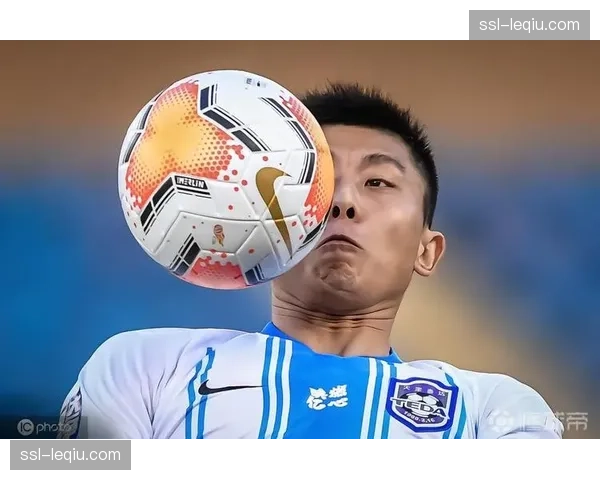 沧州雄狮后卫奥斯卡赛后坦言，限制对手由守转攻速度是最大挑战